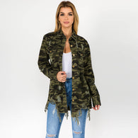 PLUS SIZE CAMO DISTRESSED DENIM JACKET